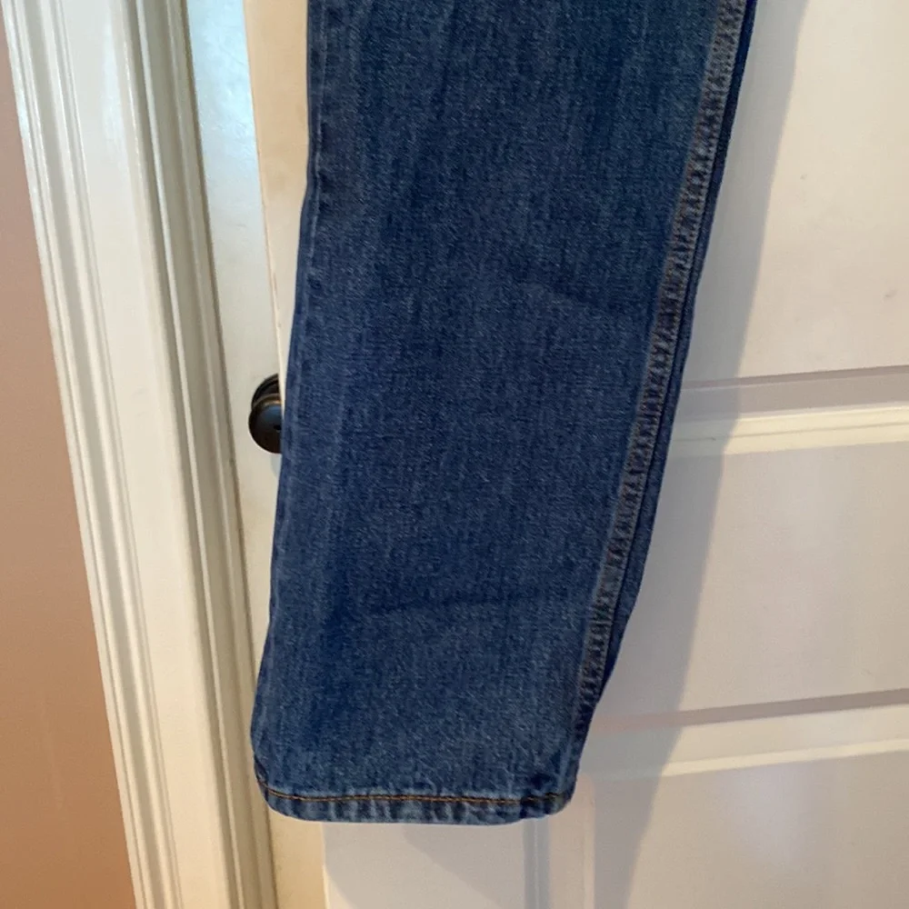 Men’s Levi’s 505 dark wash denim 35W X 32L. Excellent condition! - Picture 4 of 9